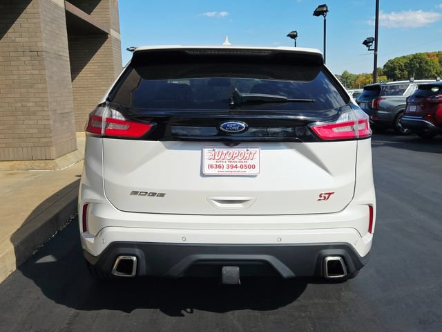 Used 2019 Ford Edge ST w/ Cold Weather Package AWD/4WD image 4