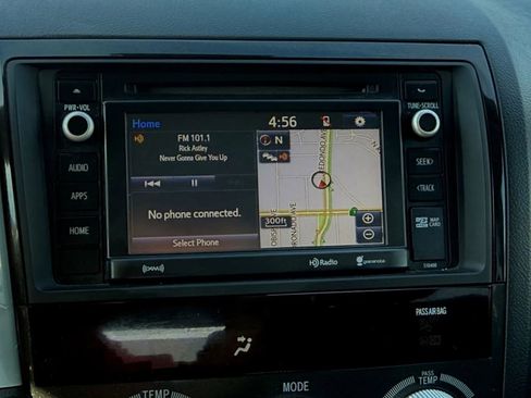 Used 2019 Toyota Sequoia TRD Sport w/ TRD Sport Premium Package image 19