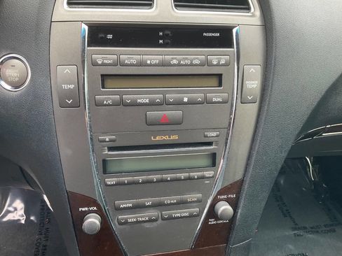 Used 2011 Lexus ES 350 FWD image 17