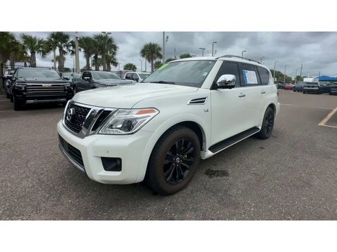 Used 2020 Nissan Armada Platinum image 4