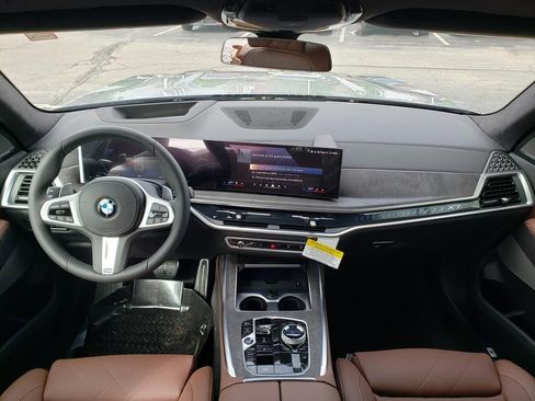 New 2026 BMW X7 xDrive40i w/ Executive Package AWD/4WD image 8