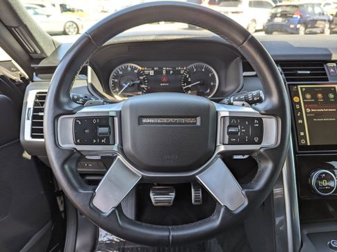 Used 2023 Land Rover Discovery S R-Dynamic image 18