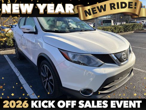 Used 2019 Nissan Rogue Sport SL w/ Premium Package image 1