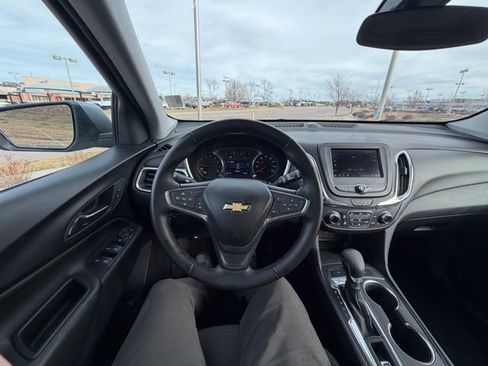 Used 2024 Chevrolet Equinox LT image 13