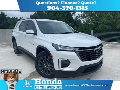 Used 2023 Chevrolet Traverse RS