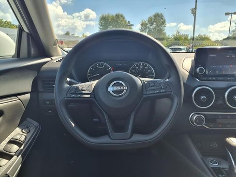 New 2025 Nissan Sentra S image 9