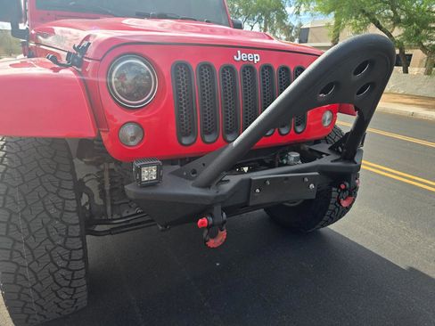 Used 2016 Jeep Wrangler Unlimited Rubicon AWD/4WD image 24
