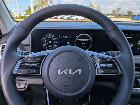 New 2026 Kia Seltos EX FWD image 28
