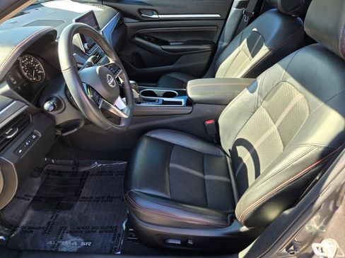 Certified 2023 Nissan Altima 2.5 SR image 11