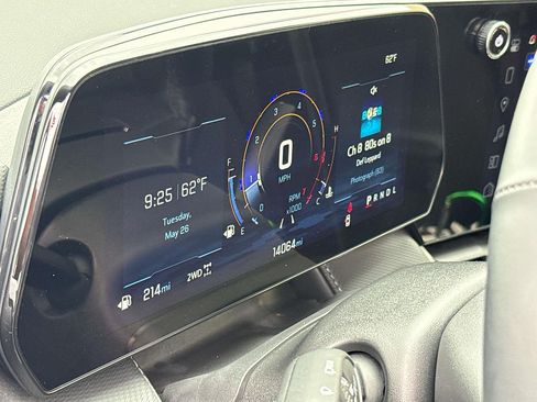 Used 2025 Chevrolet Equinox LT AWD/4WD image 26