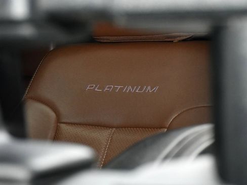 Used 2016 Ford F250 Platinum w/ FX4 Off-Road Package image 21