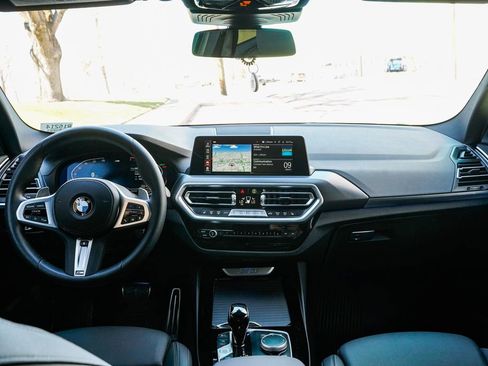 Used 2024 BMW X3 xDrive30i w/ M Sport Package image 12