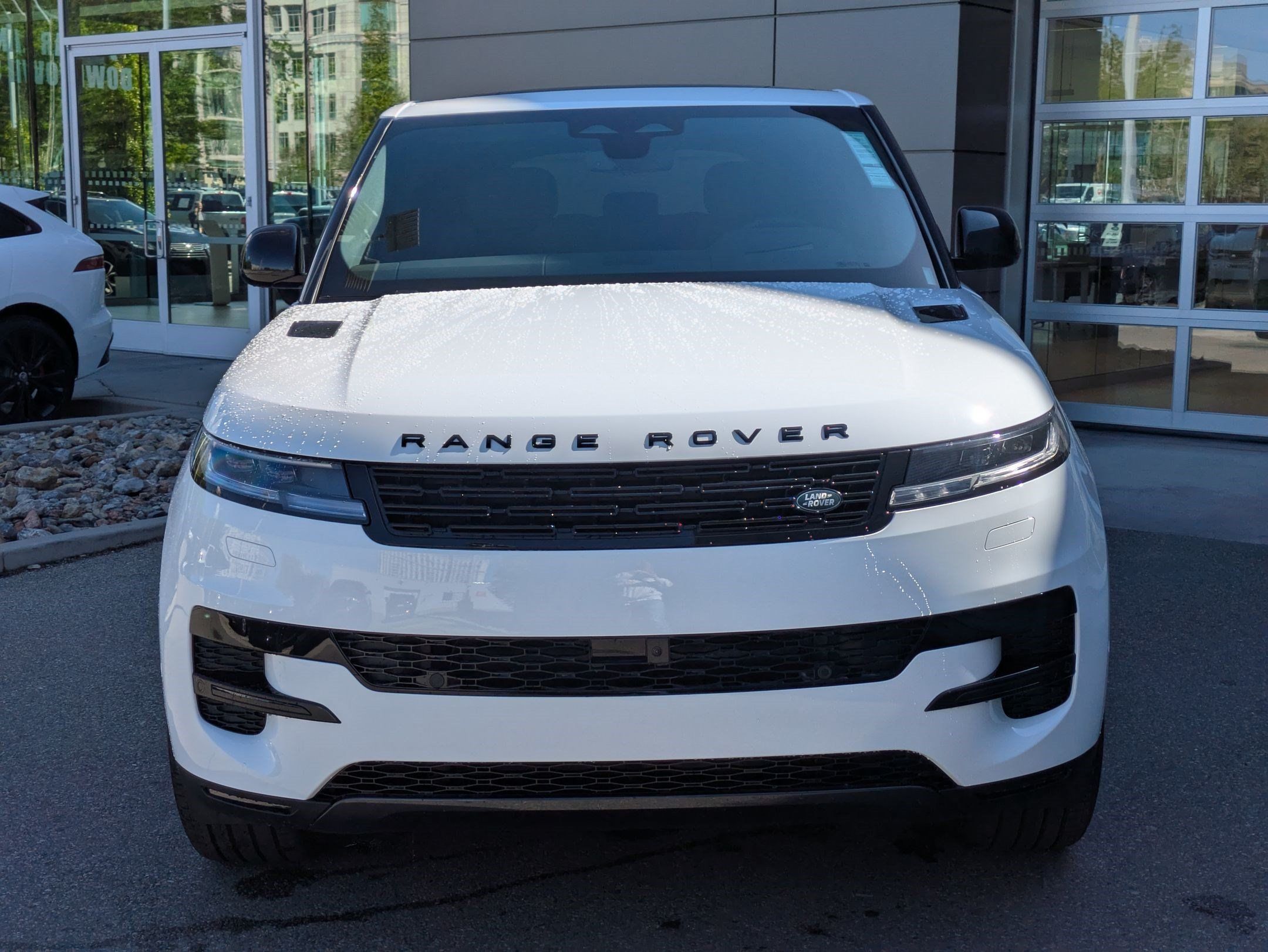 New 2026 Land Rover Range Rover Sport SE AWD/4WD image 2