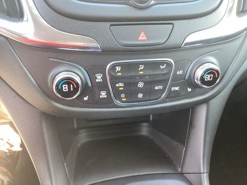 Used 2020 Chevrolet Equinox LT AWD/4WD image 27