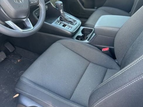 Used 2025 Honda CR-V LX image 11