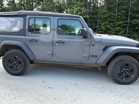 Used 2023 Jeep Wrangler Unlimited Sport AWD/4WD image 7