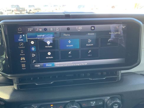 Used 2025 Jeep Wrangler Sport image 32