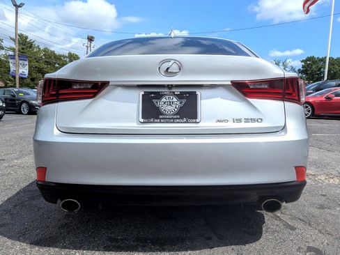 Used 2015 Lexus IS 250 4dr Sport Sdn AWD image 9