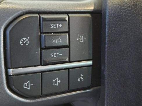 Used 2023 Ford F150 Lariat image 35