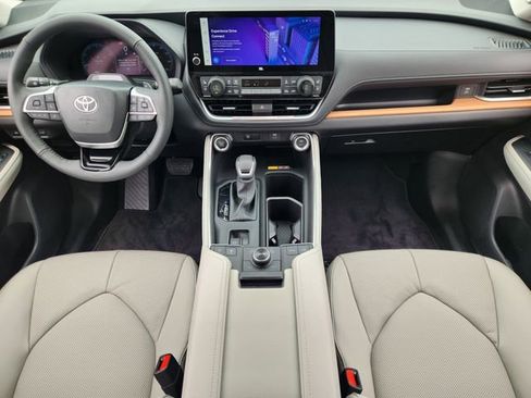 New 2026 Toyota Grand Highlander AWD image 19