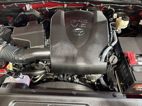 Used 2021 Toyota Tacoma TRD Sport w/ Technology Package AWD/4WD image 25