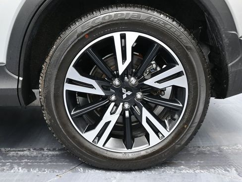 Used 2024 Mitsubishi Eclipse Cross SE image 12