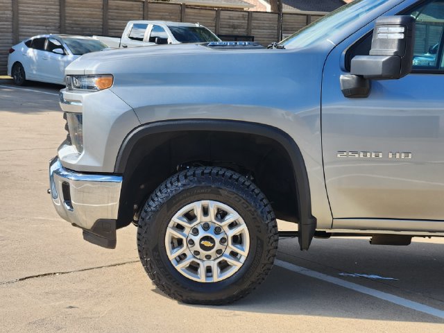 Used 2024 Chevrolet Silverado 2500 LT w/ Convenience Package AWD/4WD image 15