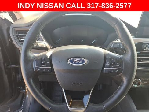 Used 2020 Ford Escape SEL image 19