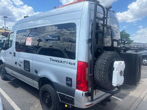 Used 2022 Mercedes-Benz Sprinter 2500 image 6