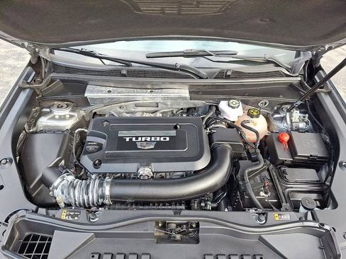 Used 2024 Cadillac XT4 Premium Luxury image 30