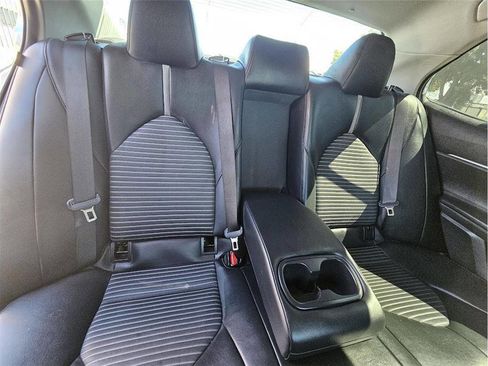 Used 2023 Toyota Camry SE image 15