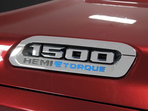 Used 2023 RAM 1500 Limited AWD/4WD image 13