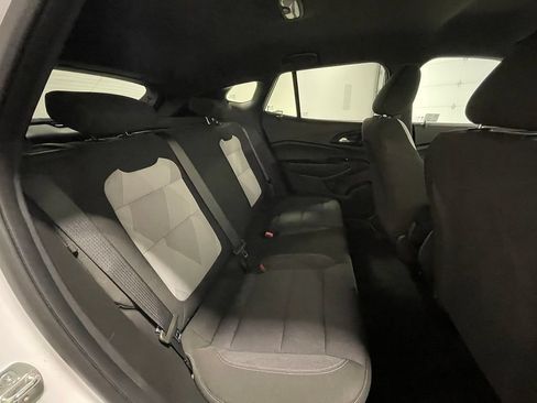 Used 2024 Chevrolet Trax RS FWD image 22