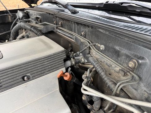 Used 2002 Lexus LX 470 4WD image 71