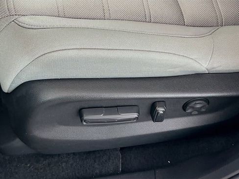 Used 2022 Honda CR-V EX image 16