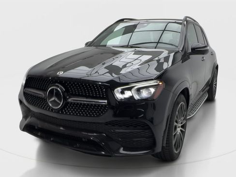Used 2023 Mercedes-Benz GLE 450 4MATIC w/ AMG Line Exterior image 4