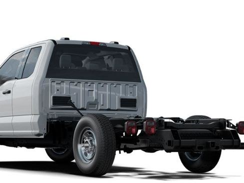 New 2024 Ford F250 XL w/ XL Chrome Package image 2