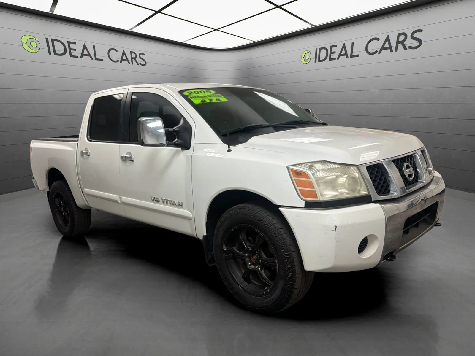 Used 2005 Nissan Titan SE w/ (W01) Utility Bed Pkg AWD/4WD image 7