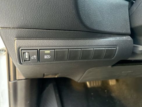 Used 2024 Toyota Corolla LE FWD image 13