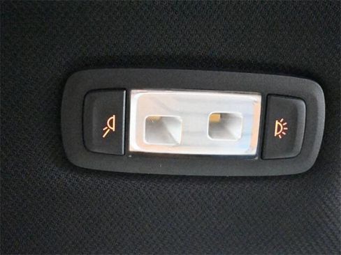 Used 2019 BMW X3 xDrive30i w/ Premium Package image 17