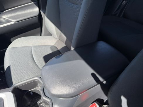 Used 2025 Toyota RAV4 LE AWD/4WD image 14