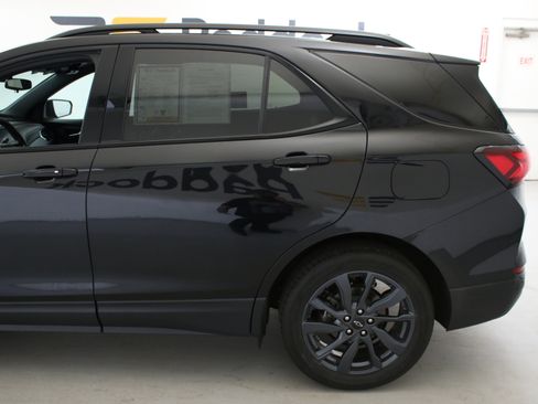 Certified 2024 Chevrolet Equinox LT w/ LPO, Floor Liner Package AWD/4WD image 3