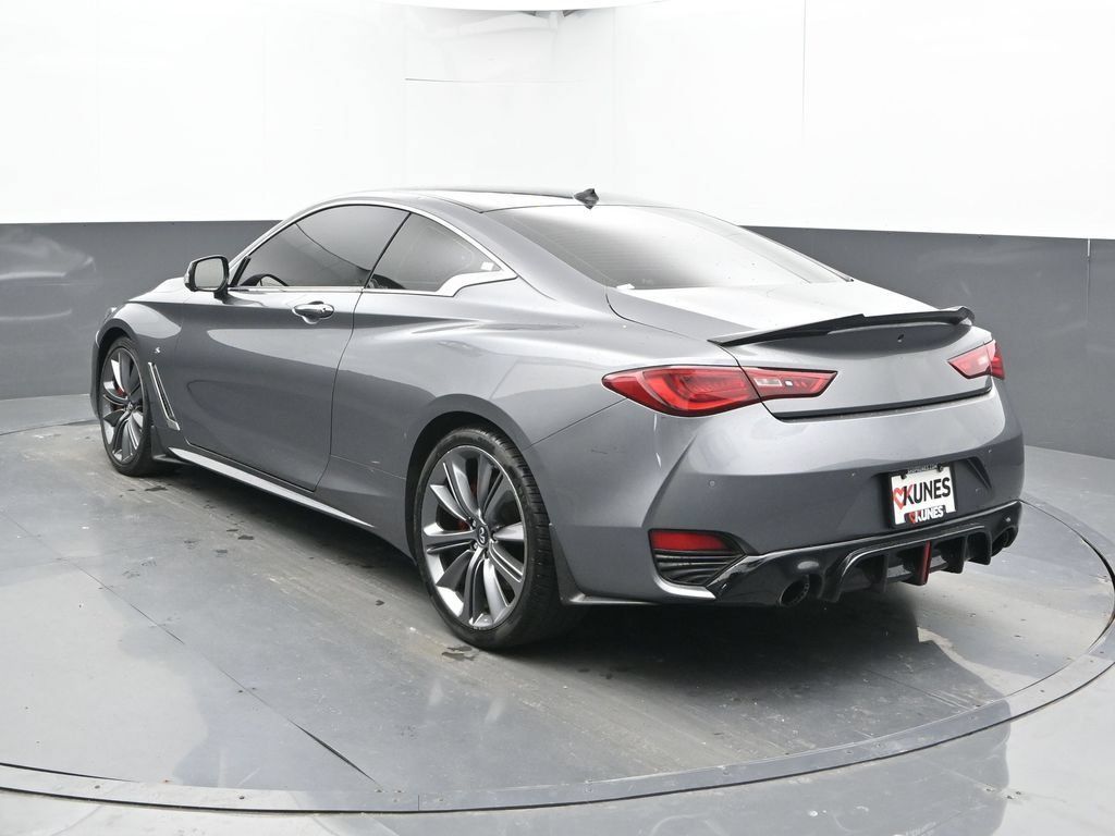 Used 2018 INFINITI Q60 Red Sport 400 AWD/4WD image 11