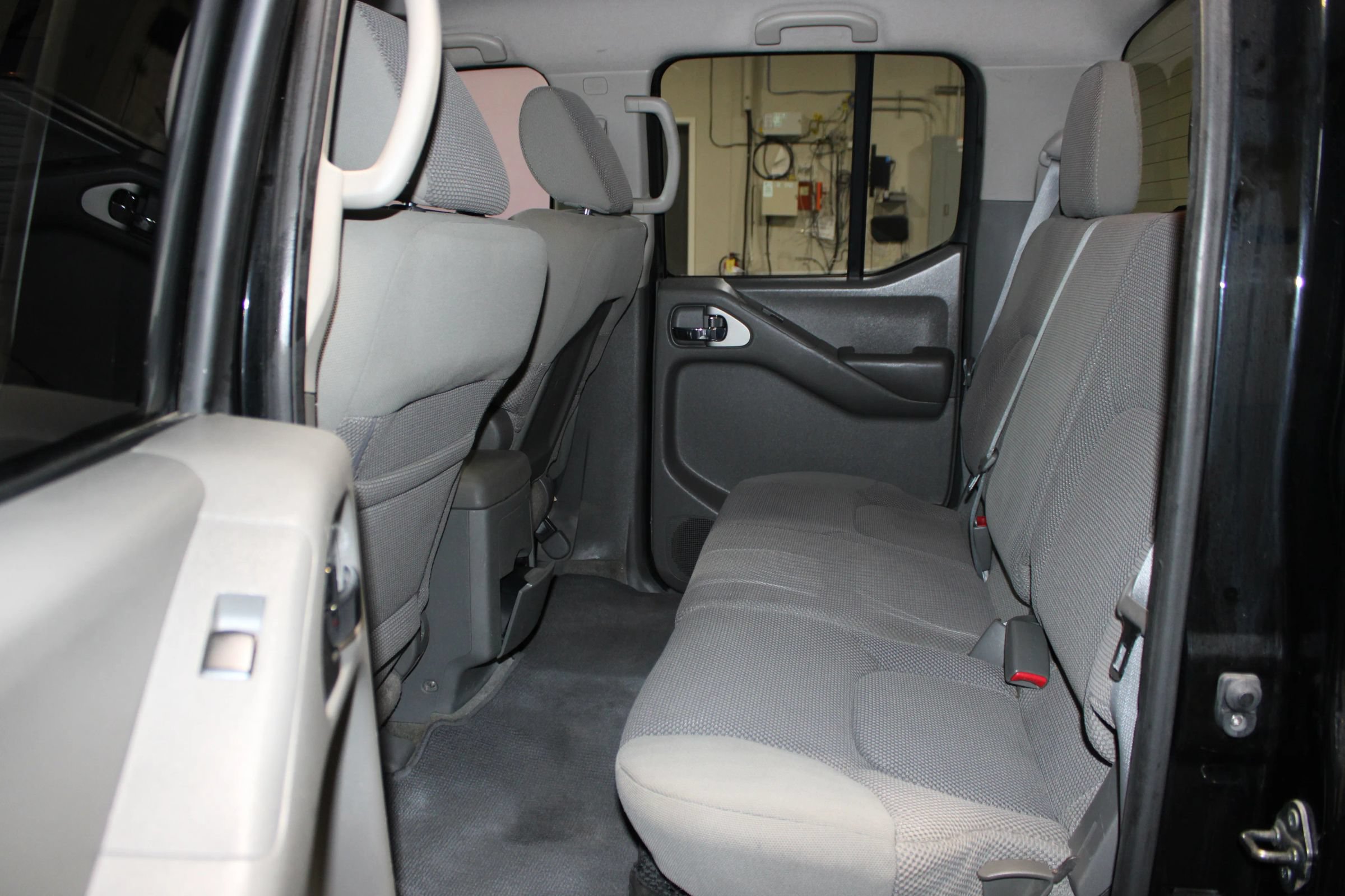 Used 2012 Nissan Frontier SV RWD image 20