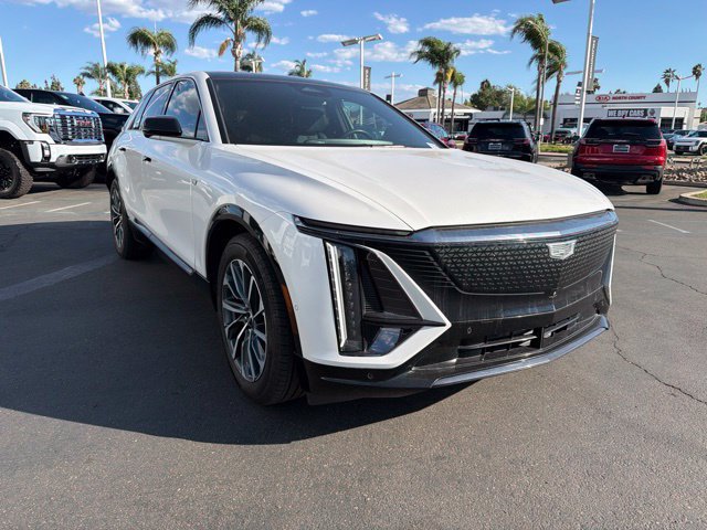 Certified 2024 Cadillac Lyriq Sport AWD/4WD image 2