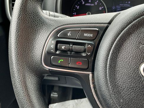 Used 2019 Kia Sportage LX FWD image 16