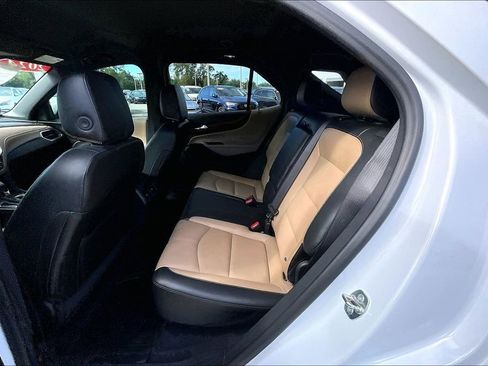 Used 2024 Chevrolet Equinox Premier FWD image 17