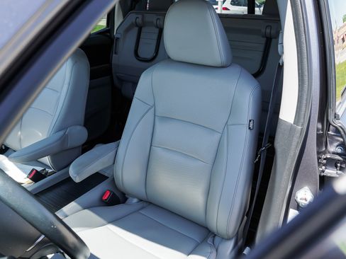 Used 2022 Honda Ridgeline RTL-E image 16