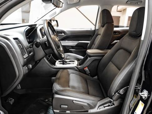 Used 2020 Chevrolet Colorado LT w/ Safety Package RWD image 4