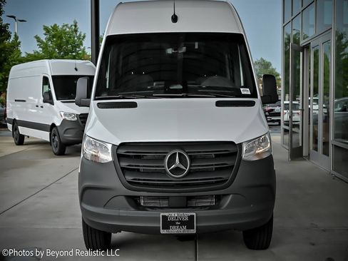 New 2025 Mercedes-Benz Sprinter 2500 image 2